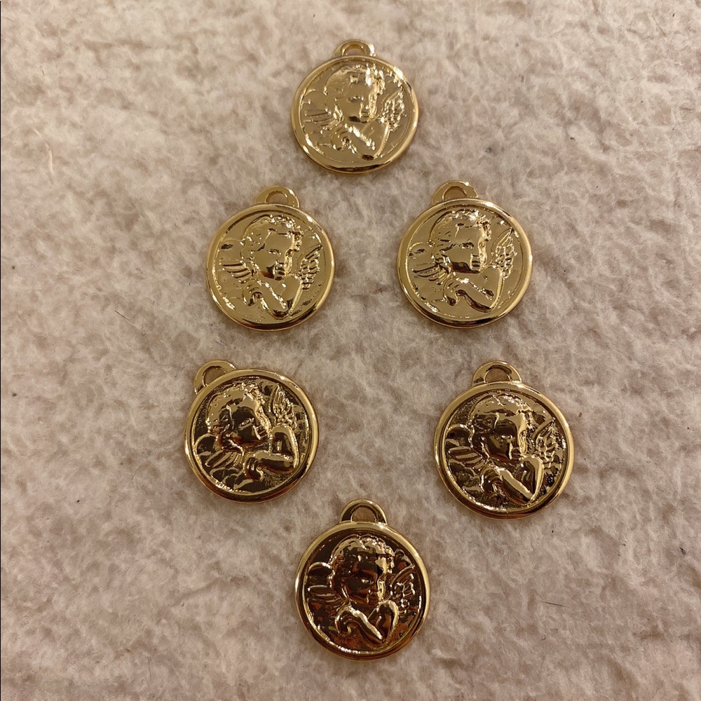DIY Pendant for Necklaces and Bracelets